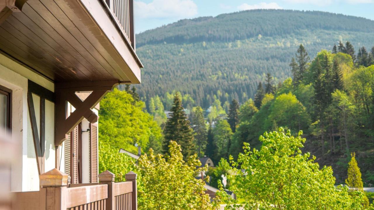 Savoy Hotel Spindleruv Mlyn Exterior photo